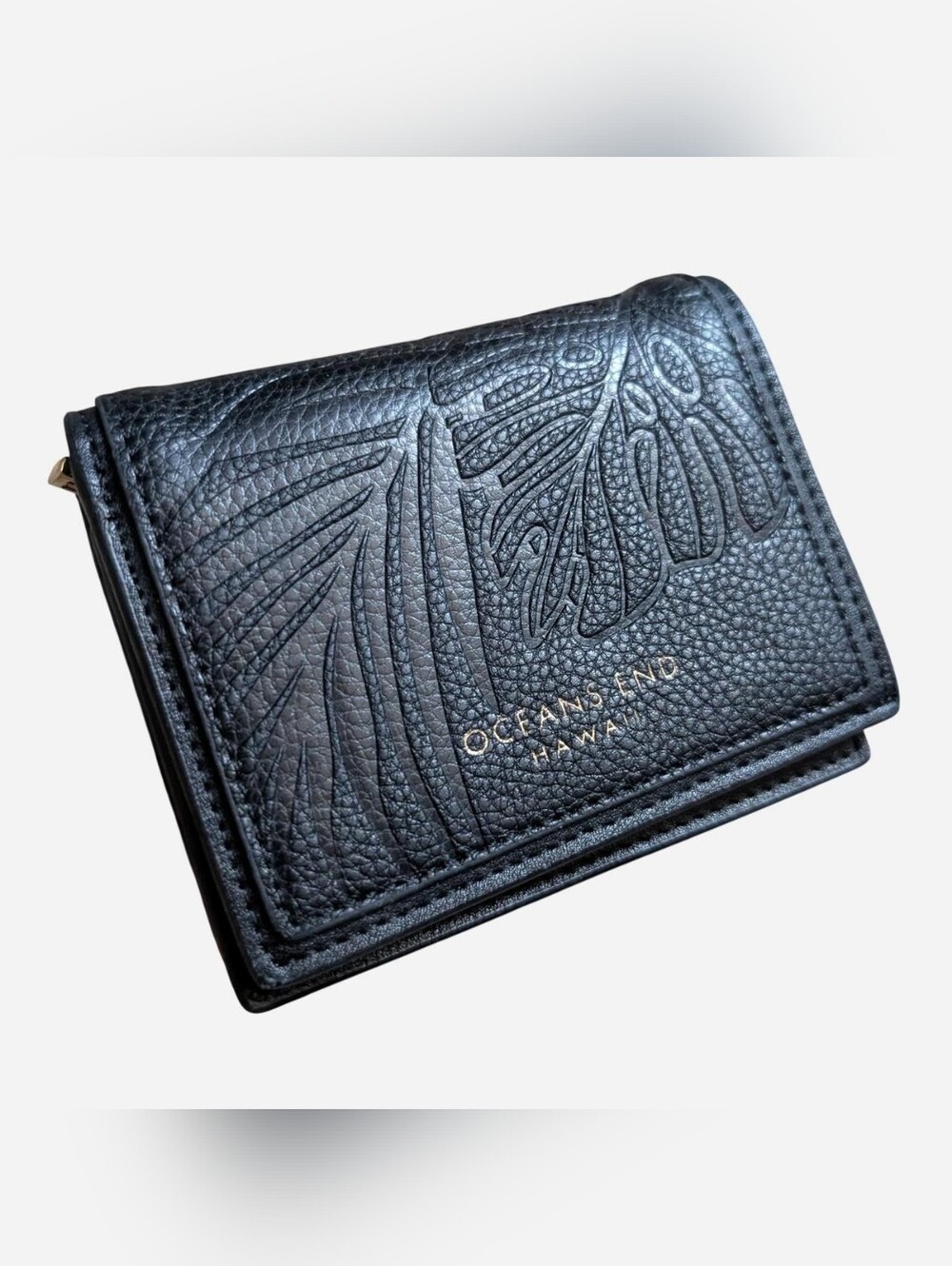 Oceans End Hawaii Charlotte Mini Wallet Onyx Monstera palm leaf Black